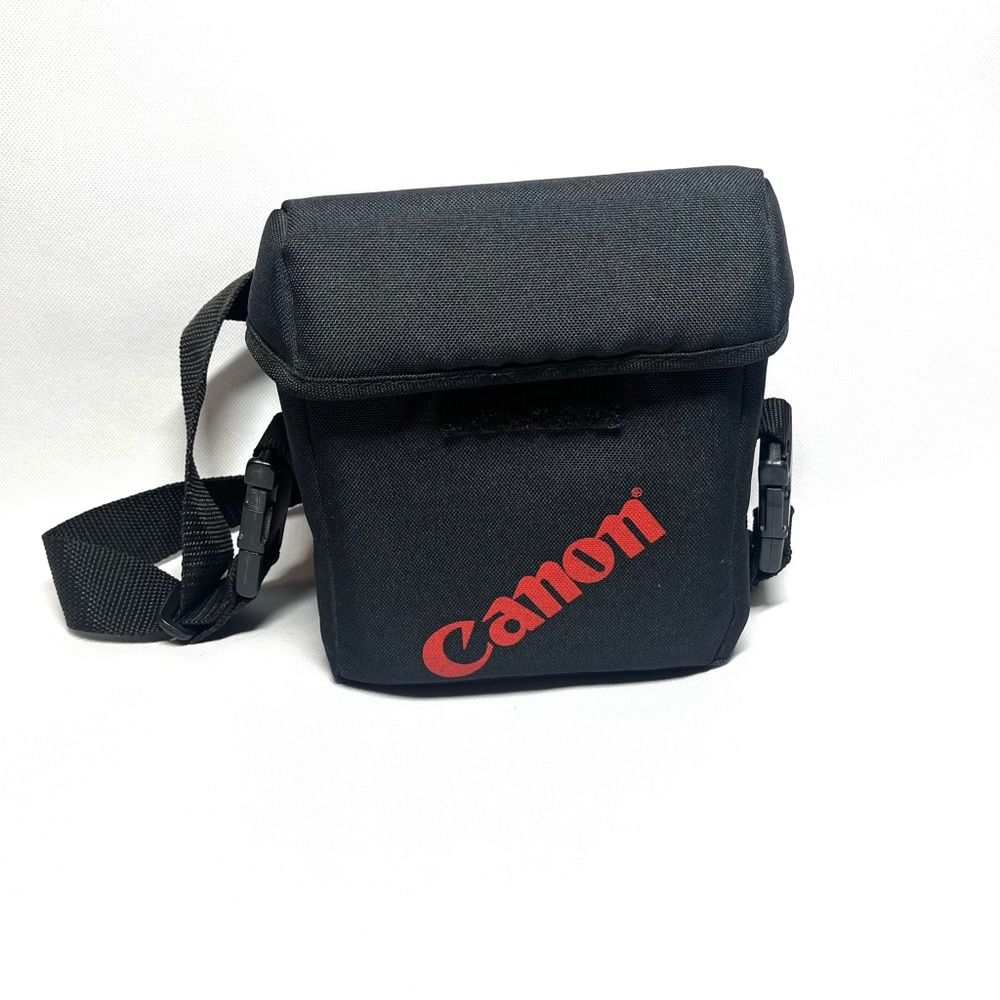 Canon Camera Case/Bag with Adjustable Shoulder Strap.